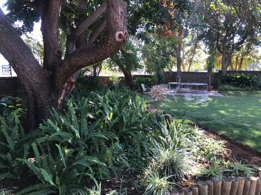 4 Bedroom Property for Sale in Die Rand Northern Cape